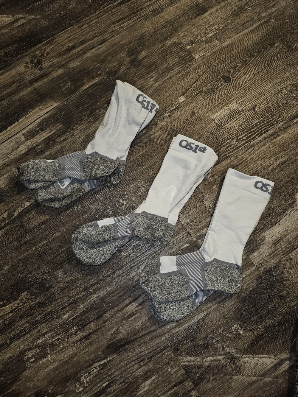 White & Gray Wellness Socks 3 Pairs